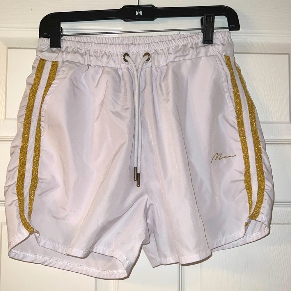 boohooMAN ELASTIC WAIST NYLON SHORT white with gold lining men’s Small